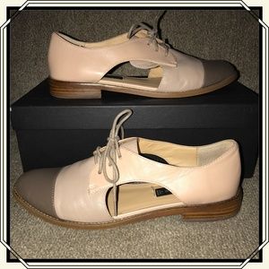 Steve Madden Allovr Cut Out Oxfords